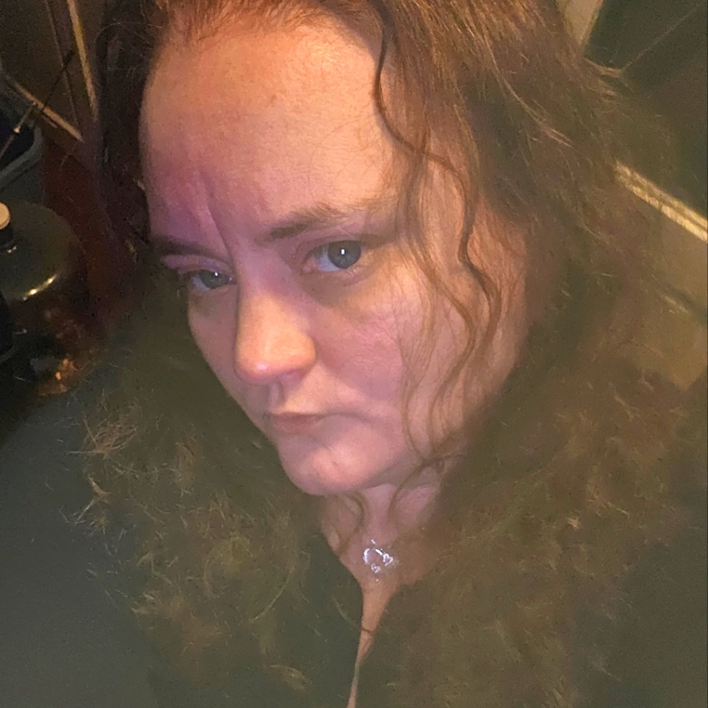 Meet your Posher, Caroline